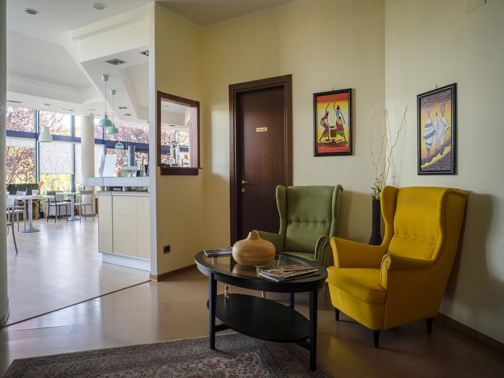 Hotel Select Atessa Esterno foto