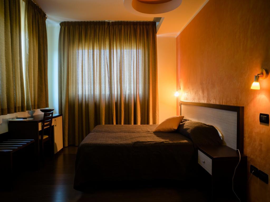 Hotel Select Atessa Esterno foto