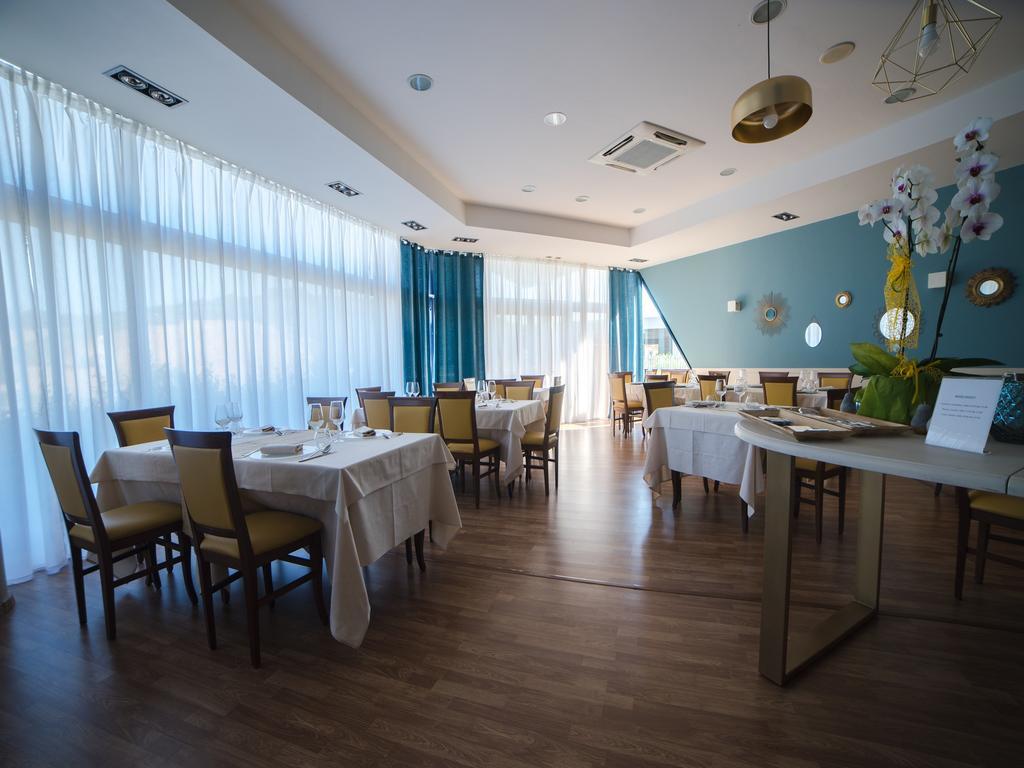 Hotel Select Atessa Esterno foto