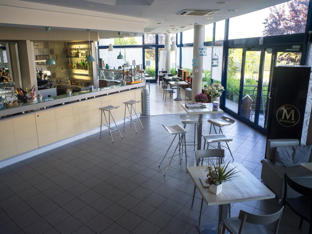 Hotel Select Atessa Esterno foto