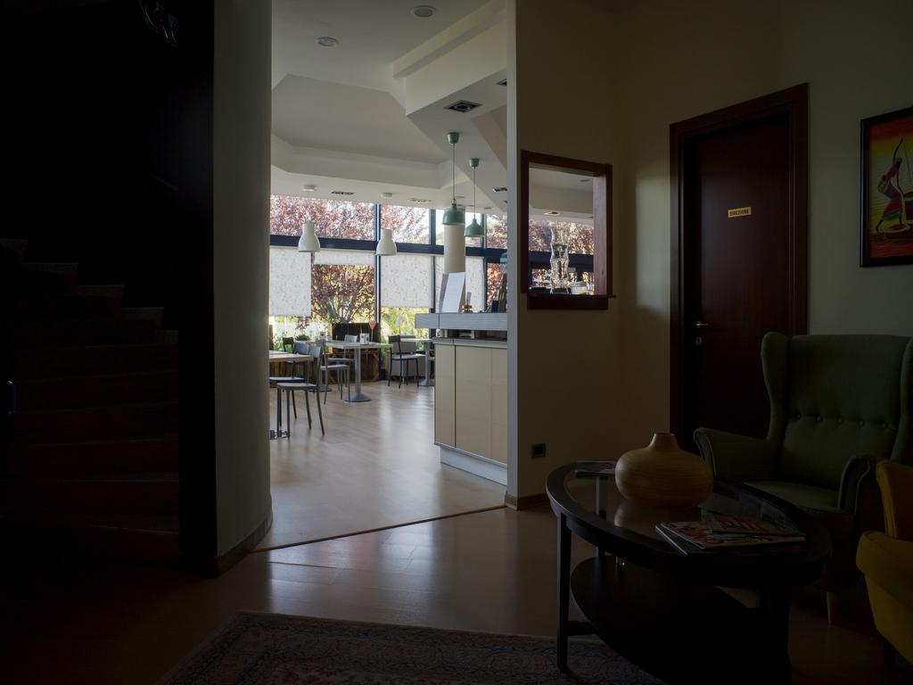 Hotel Select Atessa Esterno foto