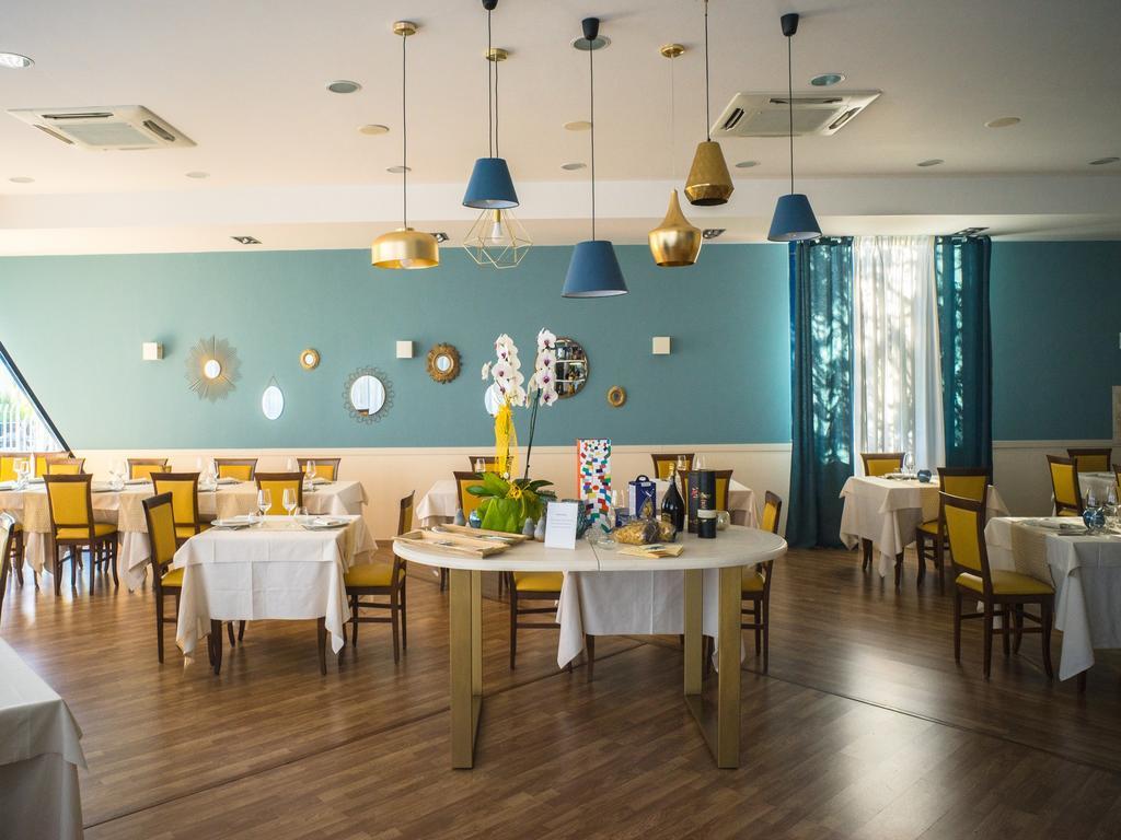 Hotel Select Atessa Esterno foto