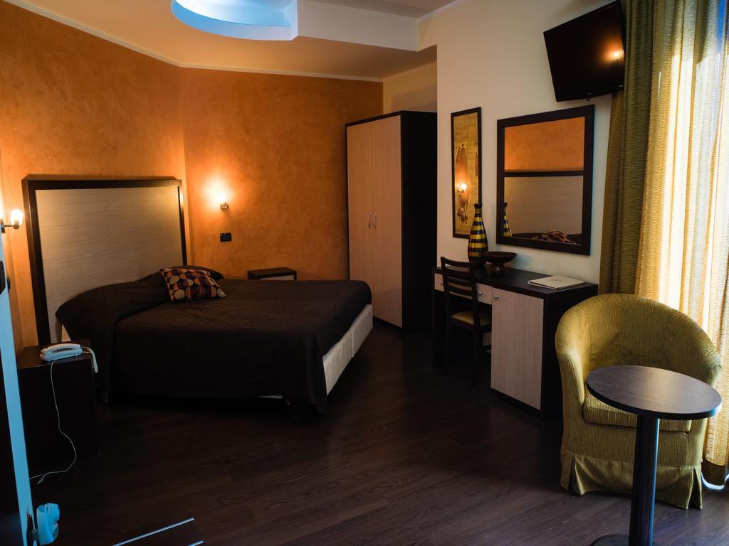 Hotel Select Atessa Esterno foto