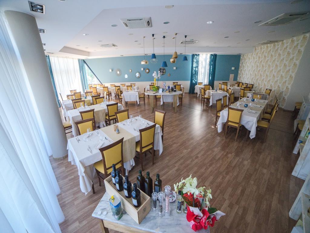 Hotel Select Atessa Esterno foto