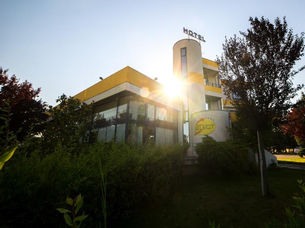 Hotel Select Atessa Esterno foto