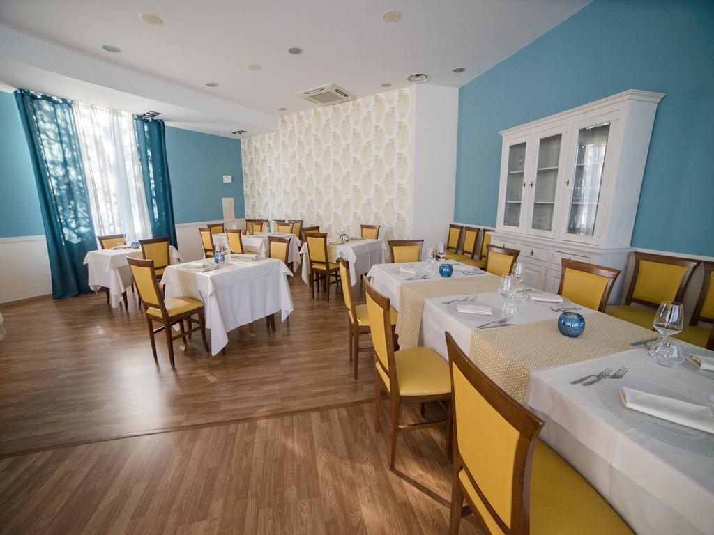 Hotel Select Atessa Esterno foto